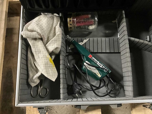 Signograph - 25 - gereedschapskoffer graveergereedschap (2x) - afbeelding 1 van  3