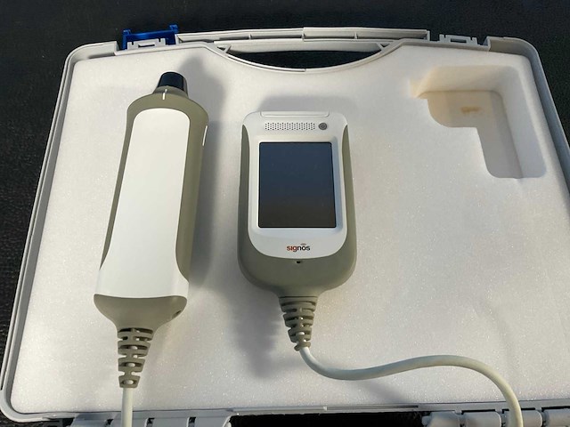 Signos - ultrasound machine - 2011 - afbeelding 1 van  6