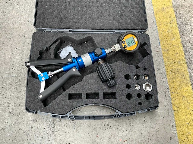 Sika p 60 kalibratie handpomp - afbeelding 2 van  3
