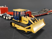 Siku dieplader en een hanomag bulldozer. - afbeelding 3 van  7