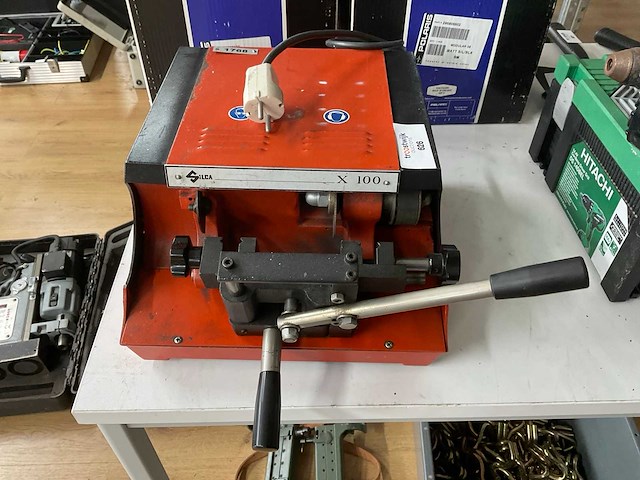 Silca x100 sleutel-/sleutelfreesmachine - afbeelding 1 van  2