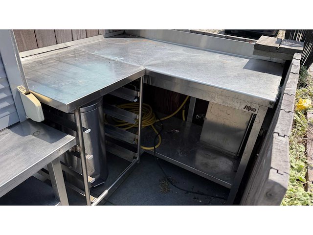 Silco rvs hoekmeubel - afbeelding 2 van  5