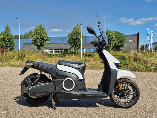 Silence - hs accupack - s02 - e-scooter - afbeelding 2 van  9
