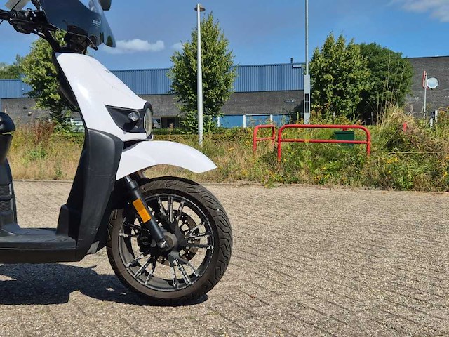 Silence - hs accupack - s02 - e-scooter - afbeelding 5 van  9