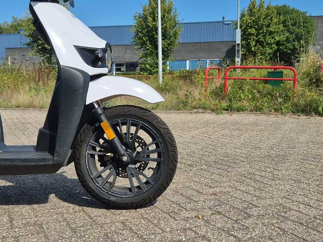 Silence - hs accupack - s02 - e-scooter - afbeelding 5 van  9