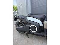 Silence s02 l1e 45km/u - e-scooter - afbeelding 16 van  28