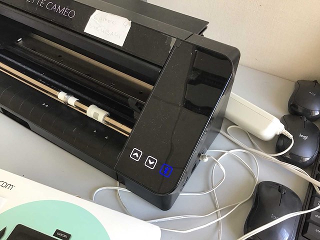 Silhouette cameo 4 snijplotter - afbeelding 4 van  5