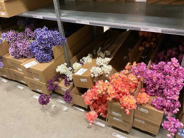 Silka, art en emerald kunstbloemen - afbeelding 1 van  15