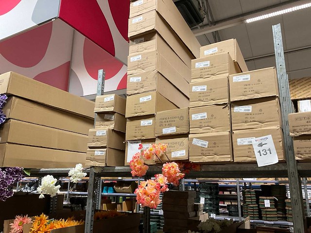 Silka, art en emerald kunstbloemen - afbeelding 9 van  15