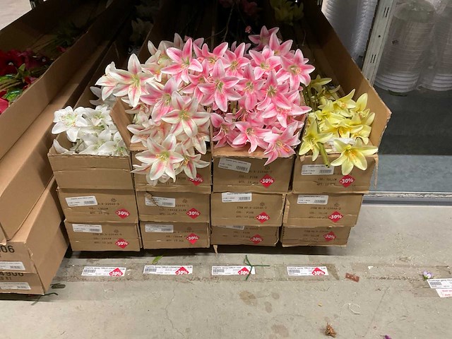 Silka, art en emerald kunstbloemen - afbeelding 3 van  16