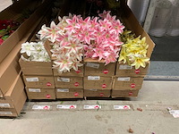 Silka, art en emerald kunstbloemen - afbeelding 3 van  16