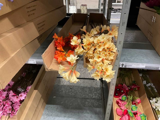 Silka, art en emerald kunstbloemen - afbeelding 16 van  16