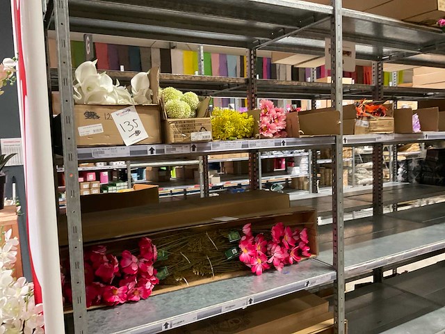 Silka, art en emerald kunstbloemen - afbeelding 6 van  12