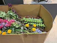 Silka, art en emerald kunstbloemen - afbeelding 3 van  10