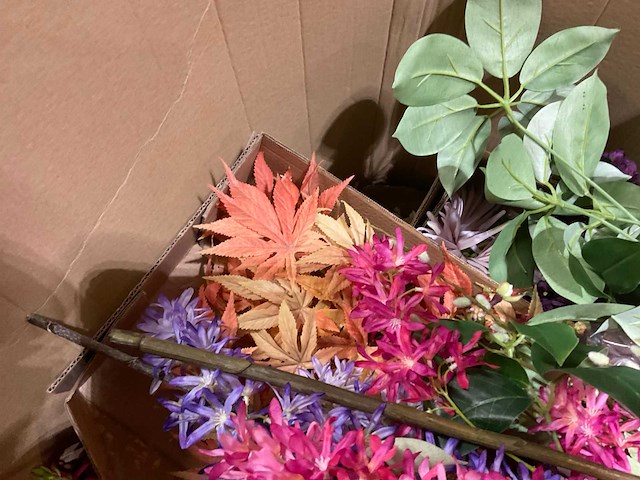 Silka, art en emerald kunstbloemen - afbeelding 6 van  10