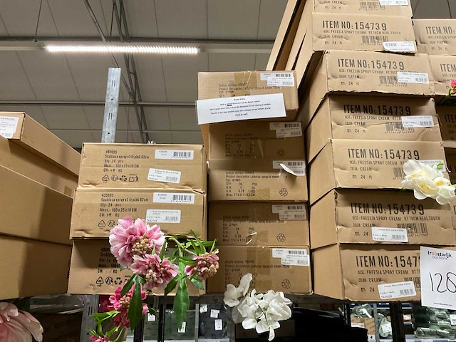 Silka en emerald kunstbloemen - afbeelding 3 van  12