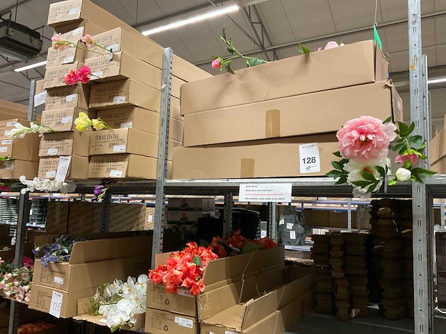 Silka en emerald kunstbloemen - afbeelding 5 van  12