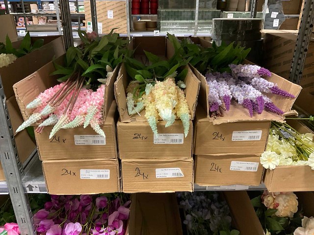 Silka en emerald kunstbloemen - afbeelding 2 van  21