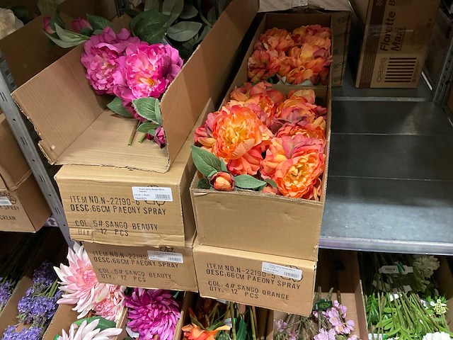 Silka en emerald kunstbloemen - afbeelding 6 van  21