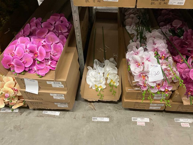 Silka en emerald kunstbloemen - afbeelding 10 van  20