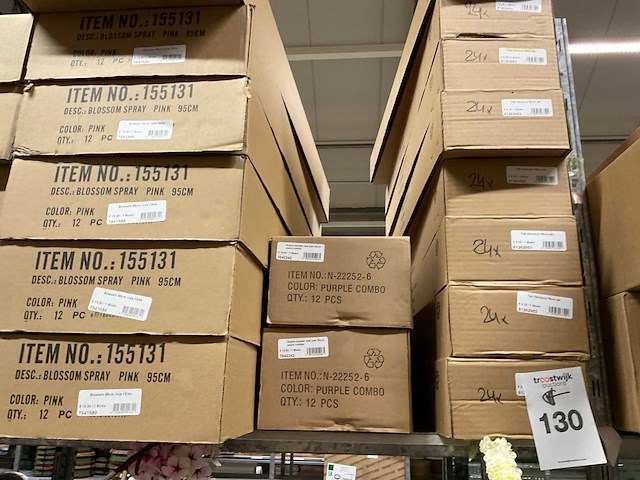 Silka en emerald kunstbloemen - afbeelding 16 van  20