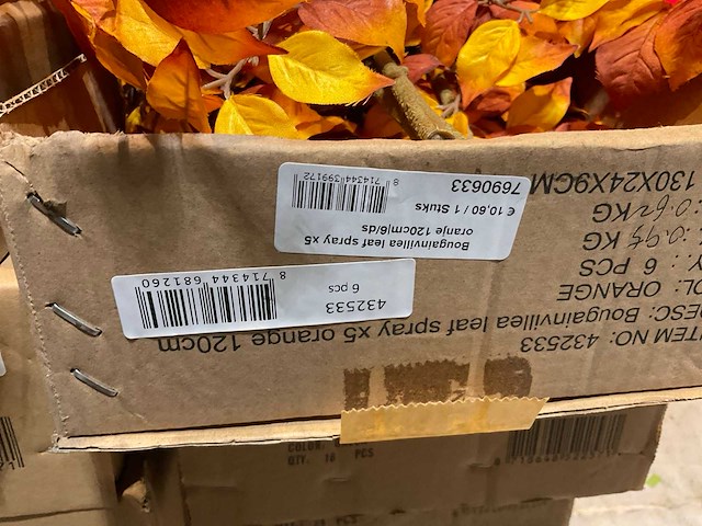 Silka en emerald kunstbloemen - afbeelding 4 van  13