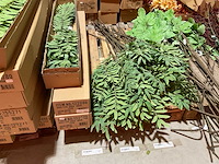 Silka en emerald kunstbloemen - afbeelding 4 van  6