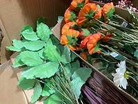 Silka en emerald kunstbloemen - afbeelding 2 van  7