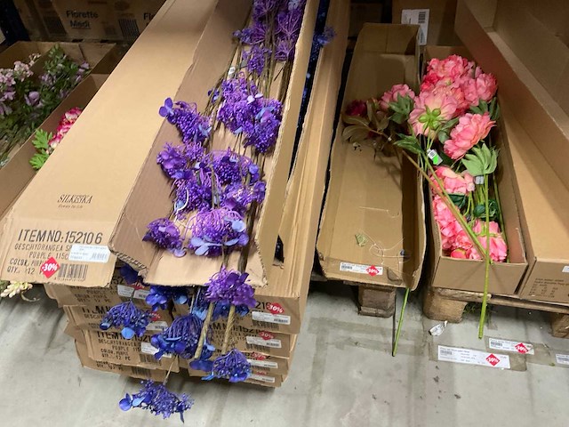 Silka en emerald kunstbloemen - afbeelding 11 van  11