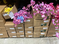 Silka en emerald partij kunstbloemen - afbeelding 4 van  9