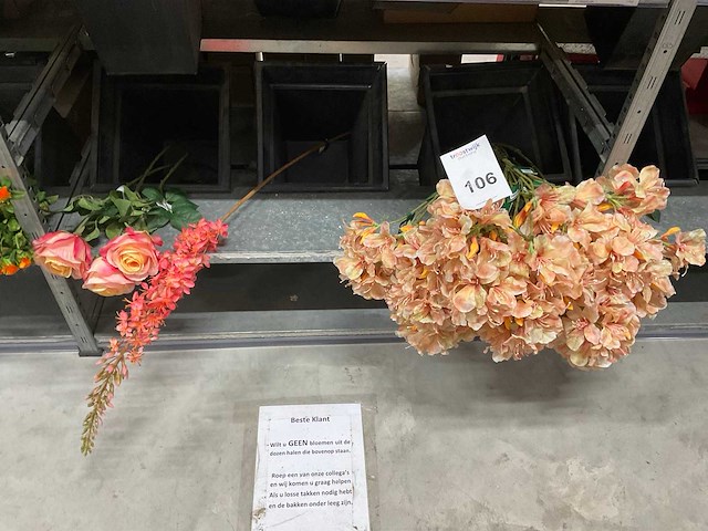 Silka en emerald partij zijde bloemen - afbeelding 7 van  7