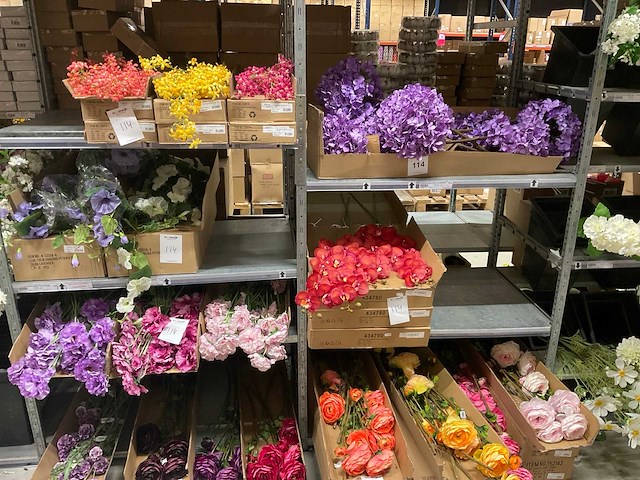 Silka en emerald partij zijde bloemen - afbeelding 1 van  14