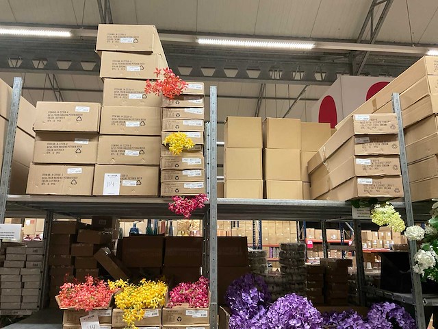 Silka en emerald partij zijde bloemen - afbeelding 7 van  14