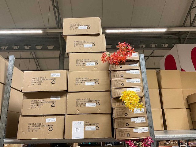 Silka en emerald partij zijde bloemen - afbeelding 9 van  14