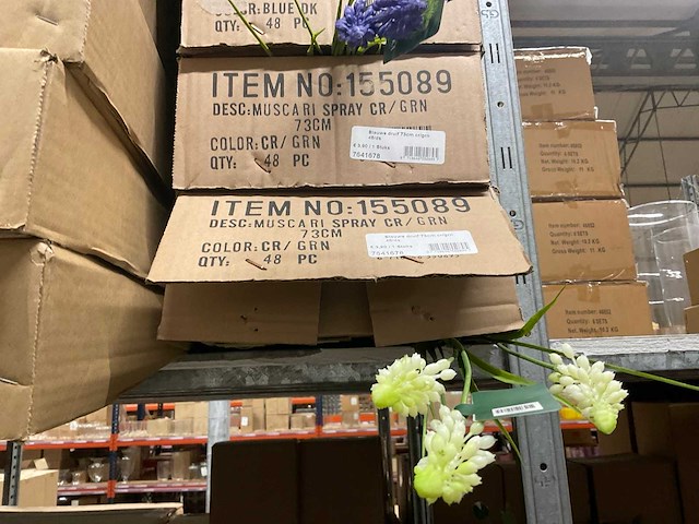 Silke en art kunstbloemen - afbeelding 8 van  9