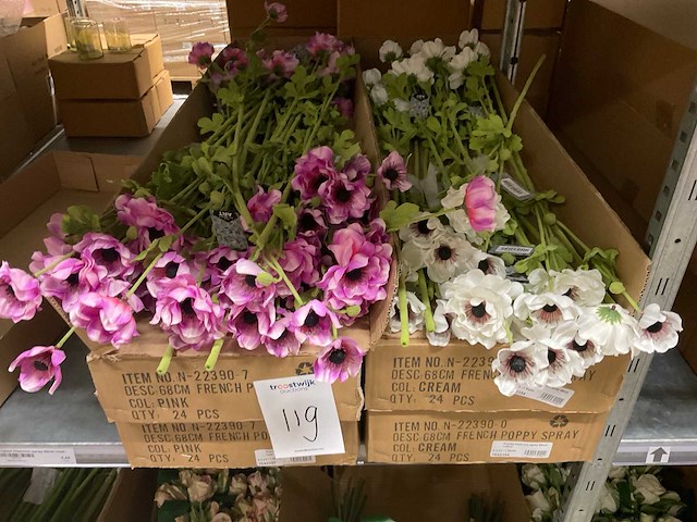 Silke en art kunstbloemen - afbeelding 9 van  9