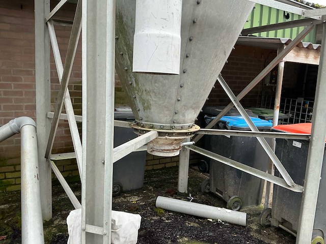 Silo - afbeelding 5 van  9
