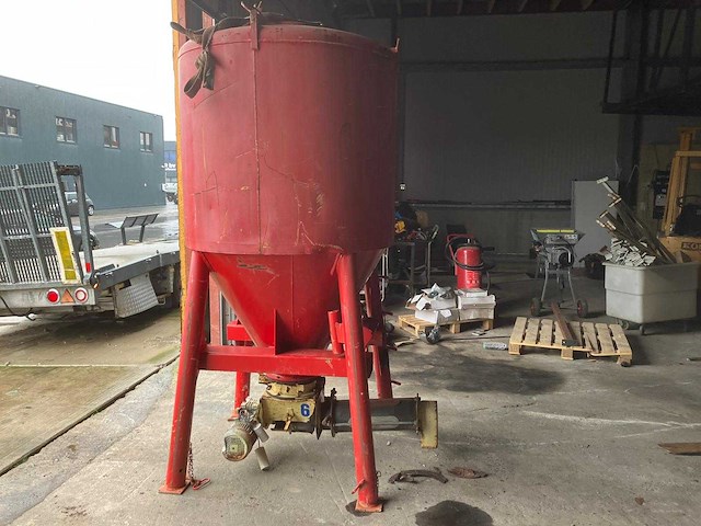 Silo - afbeelding 2 van  6