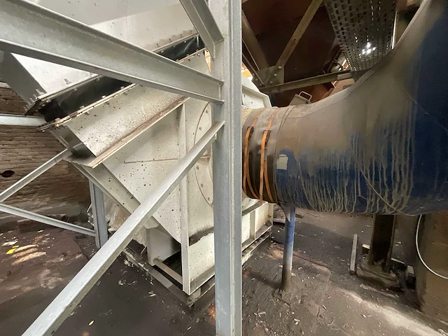 Silo - afbeelding 2 van  23
