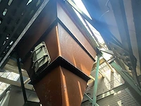 Silo - afbeelding 6 van  23