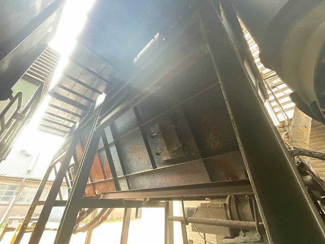 Silo - afbeelding 7 van  23
