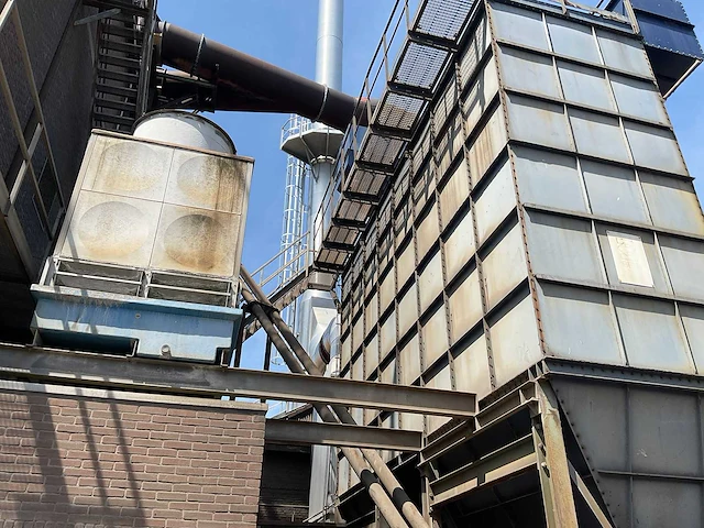 Silo - afbeelding 19 van  23