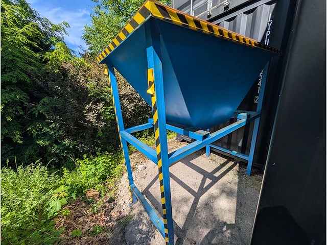 Silocontainer vultrechter met 4 ophanghaken opslagcontainer - afbeelding 14 van  24