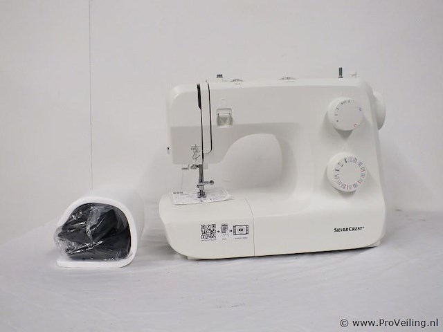 Silvercres naaimachine - afbeelding 2 van  2