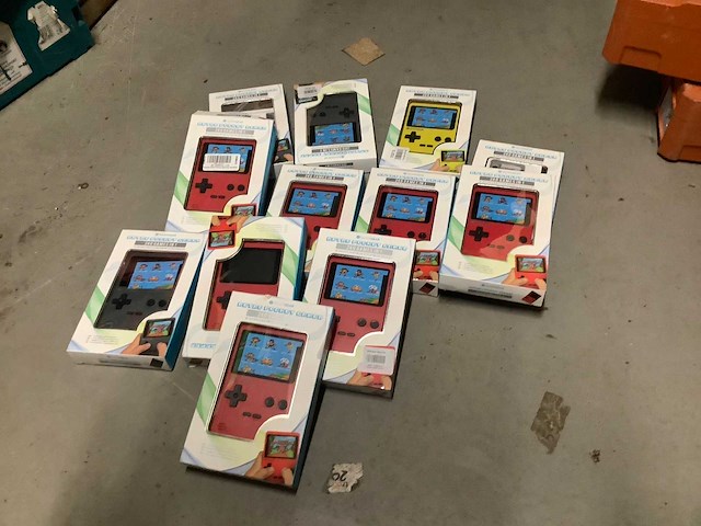 Silvergear 240 games in 1 spelcomputer (12x) - afbeelding 1 van  1