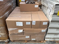 Silvester cone white wash zak dennenappels (92x) - afbeelding 6 van  6