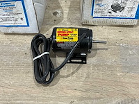 Simer - mini vac pump - waterpomp (10x) - afbeelding 1 van  8