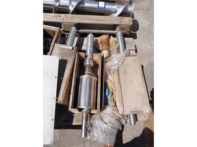 Simo - afbeelding 7 van  17