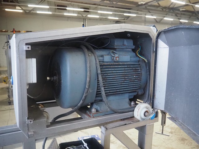 Simo - afbeelding 4 van  8