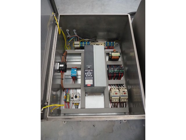 Simo - afbeelding 2 van  17